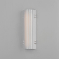 Facets 18" LED Bath Vanity - CCT Select